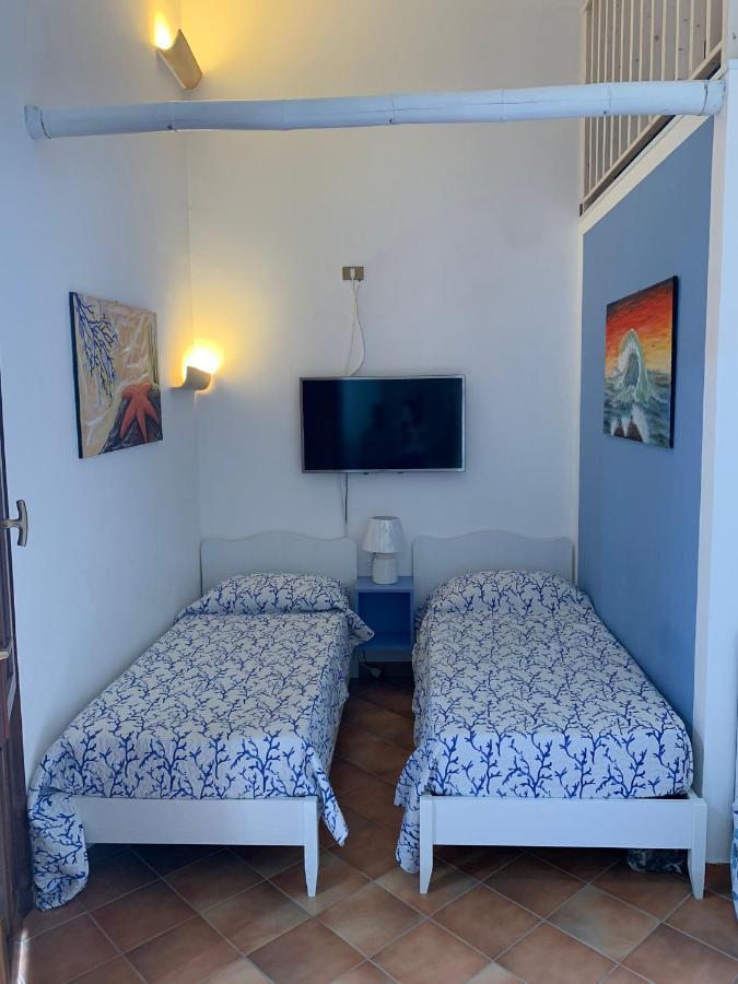 Apartment With Terraces And Private Jacuzzi - San Vito 400M From Beach Сан Вито ло Капо Екстериор снимка