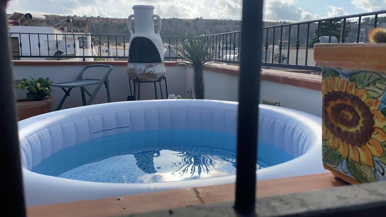 Apartment With Terraces And Private Jacuzzi - San Vito 400M From Beach Сан Вито ло Капо Екстериор снимка
