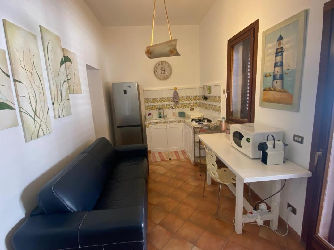 Apartment With Terraces And Private Jacuzzi - San Vito 400M From Beach Сан Вито ло Капо Екстериор снимка