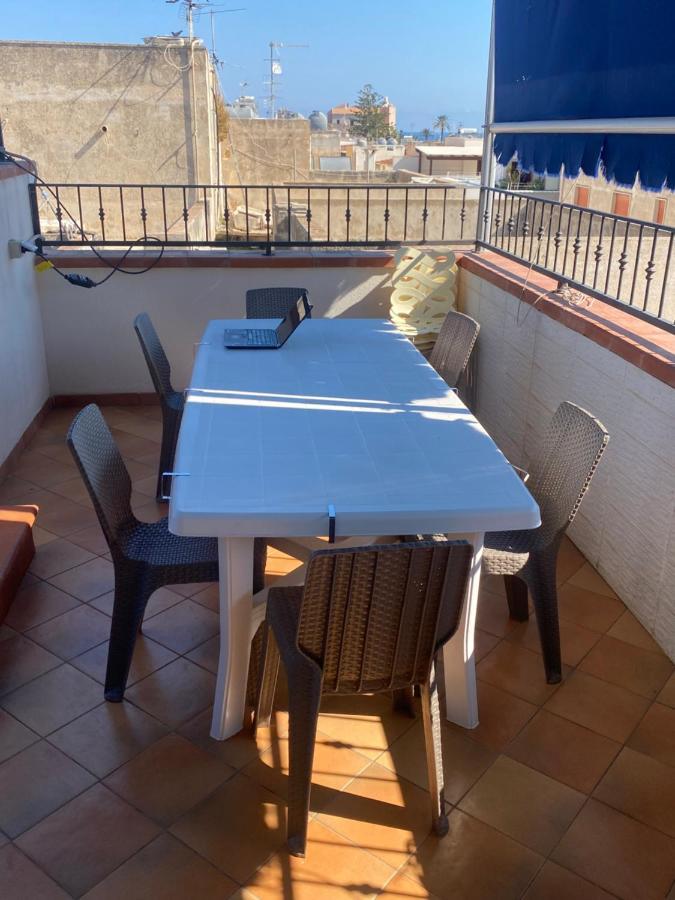 Apartment With Terraces And Private Jacuzzi - San Vito 400M From Beach Сан Вито ло Капо Екстериор снимка